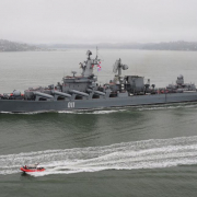 Russisches Kriegsschiff, seefahrt24